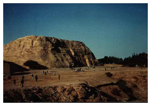abousimbel.JPG (29850 octets)